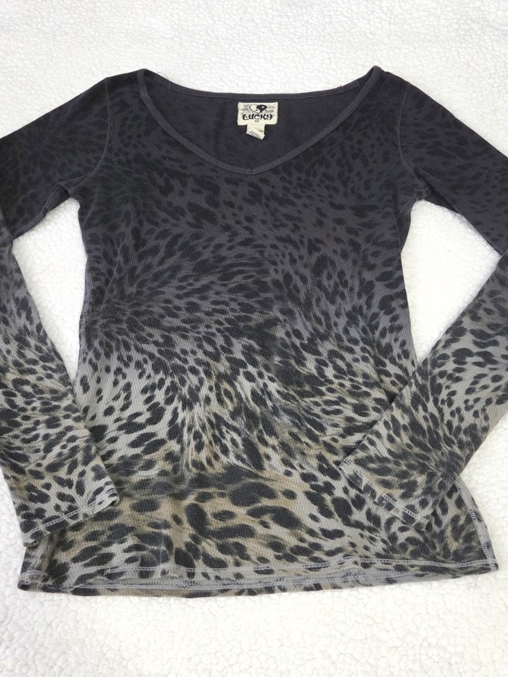 Lucky Long Sleeve Animal Print Y2k V Neck Fitted Shirt Top Ombre Black